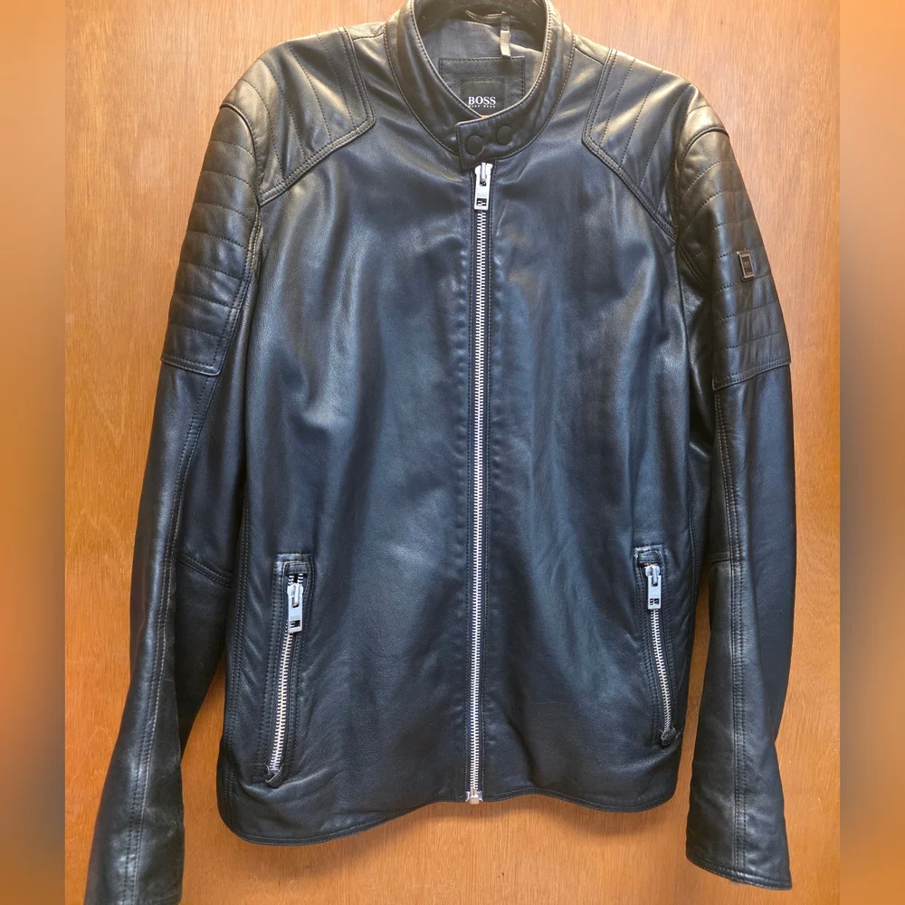 HUGO BOSS BLACK LEATHER BIKER JACKET XL 52